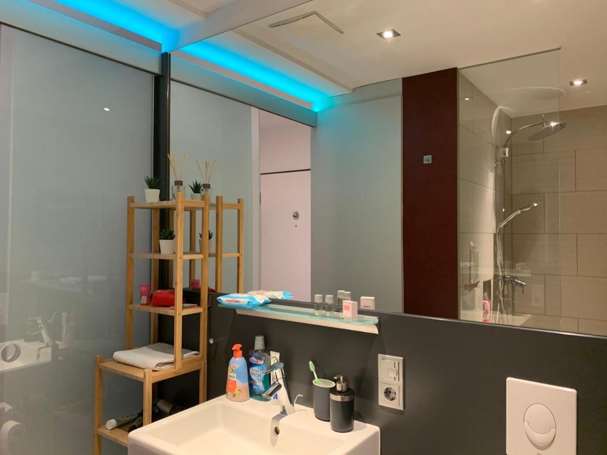 Апартаменты Exklusive WohlfüHloase By Rabe - Parkplatz & Free Netflix & Coffee-Bar Карлсруэ Экстерьер фото